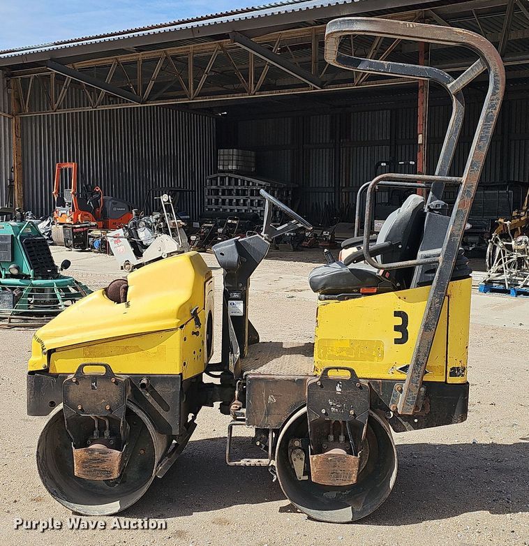 image for item EH8751 2003 Wacker RD11A double drum roller