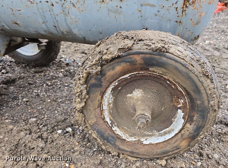 image for item EH8921 1985 Buckeye Boiler Company air compressor