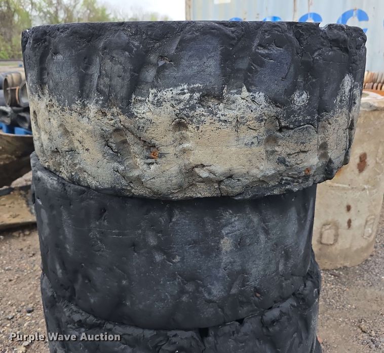 image for item EH8923 Skid steer tires and wheels