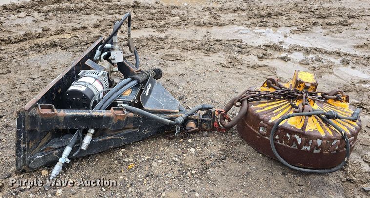 image for item EH8924 Kwik-Mag skid steer magnet