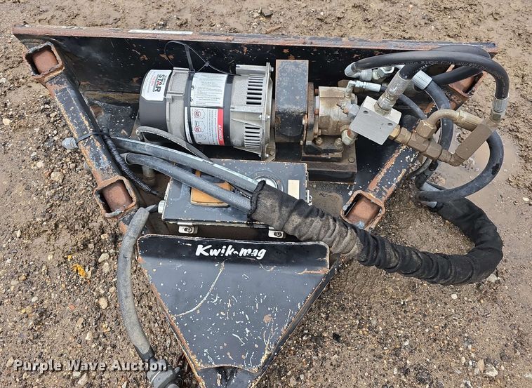 image for item EH8924 Kwik-Mag skid steer magnet