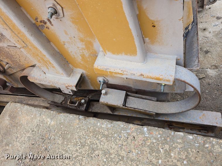 image for item EH8925 2007 Gator RMSB410X2 screen