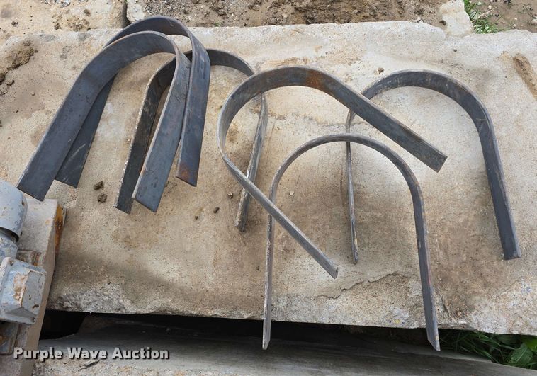 image for item EH8925 2007 Gator RMSB410X2 screen