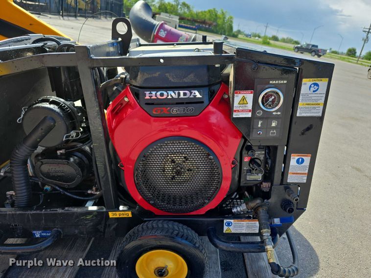 image for item EH8979 2021 Kaeser MOBILAIR M17A air compressor