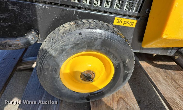 image for item EH8979 2021 Kaeser MOBILAIR M17A air compressor