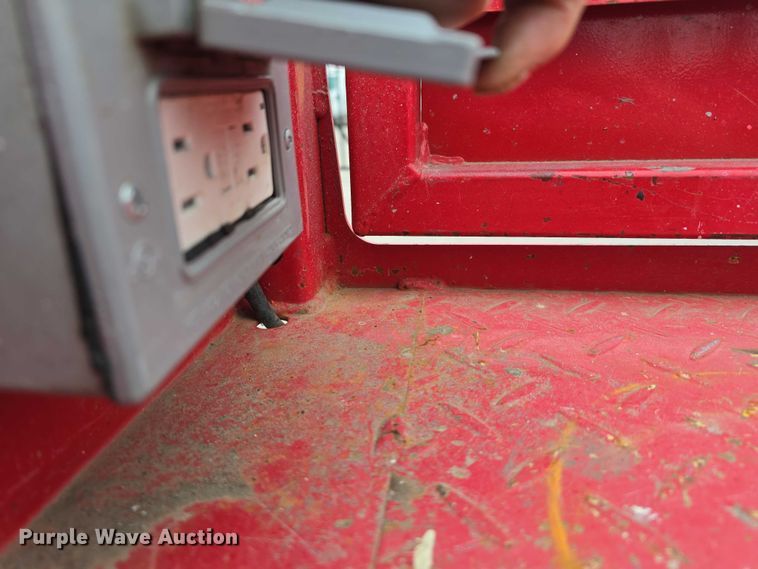 image for item EH8992 2018 MEC Micro19 scissor lift