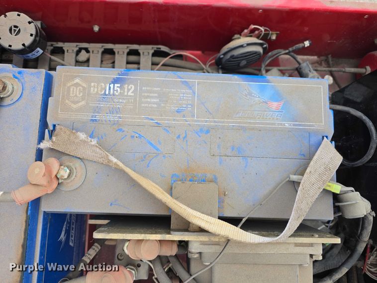 image for item EH8992 2018 MEC Micro19 scissor lift