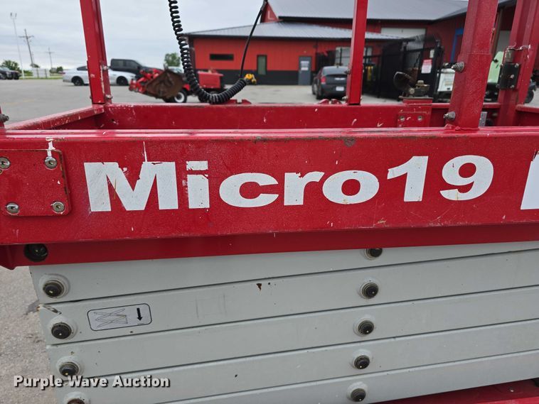 image for item EH8992 2018 MEC Micro19 scissor lift