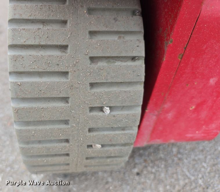 image for item EH8992 2018 MEC Micro19 scissor lift