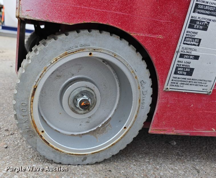 image for item EH8992 2018 MEC Micro19 scissor lift