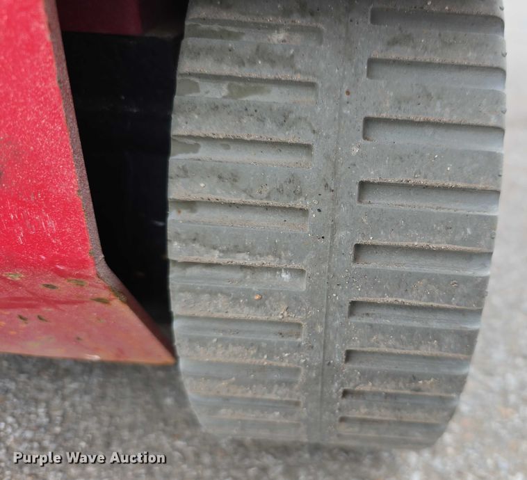 image for item EH8992 2018 MEC Micro19 scissor lift