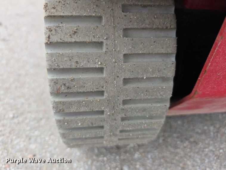 image for item EH8992 2018 MEC Micro19 scissor lift