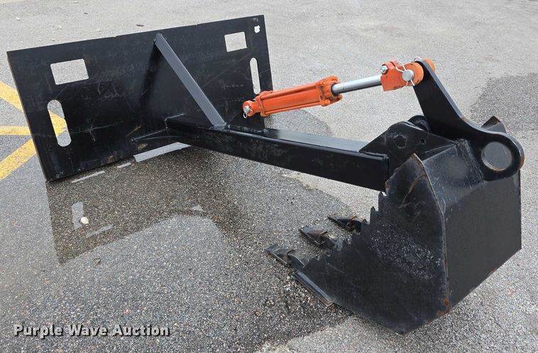 image for item EI0000 Skid steer backhoe