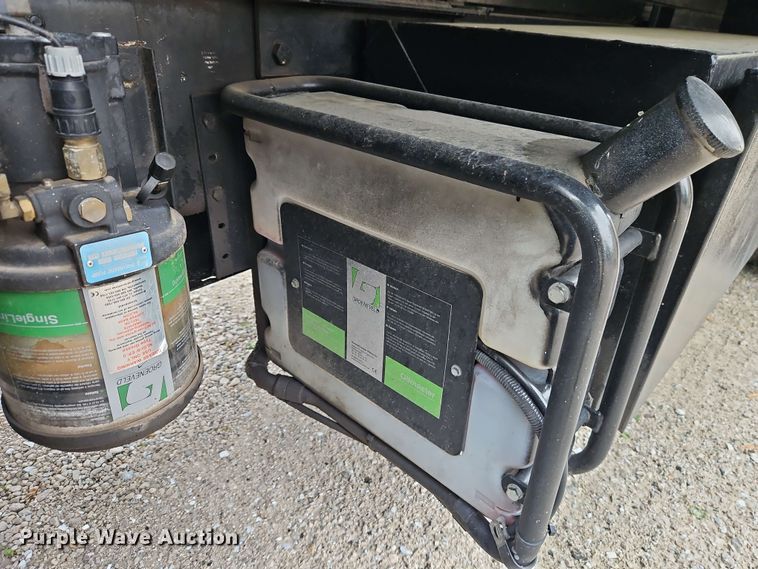 image for item EJ0003 2008 Kenworth T370 dump truck