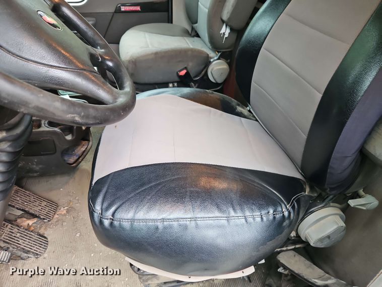 image for item EJ0003 2008 Kenworth T370 dump truck