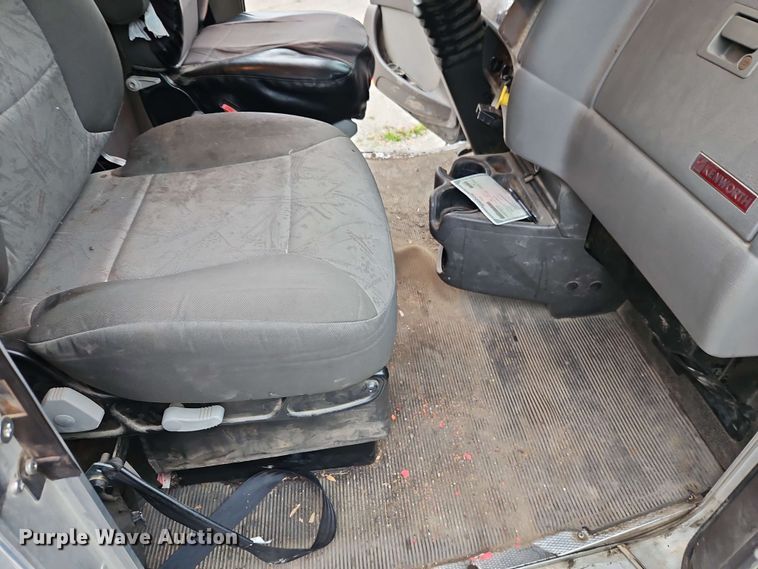 image for item EJ0003 2008 Kenworth T370 dump truck