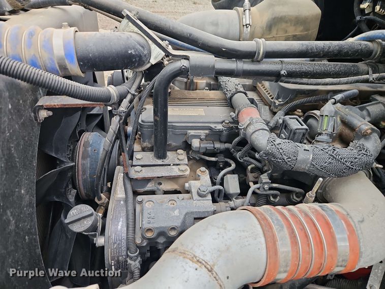 image for item EJ0003 2008 Kenworth T370 dump truck