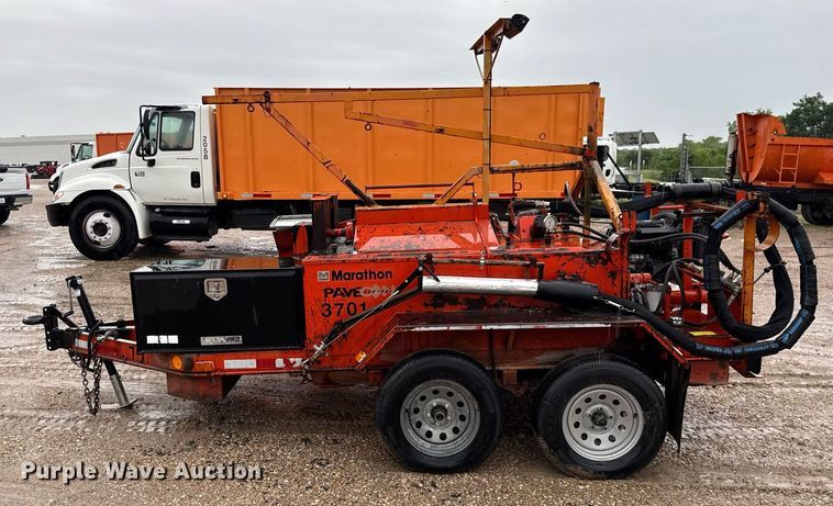 image for item EJ3688 2011 Marathon TRA/REM melter applicator