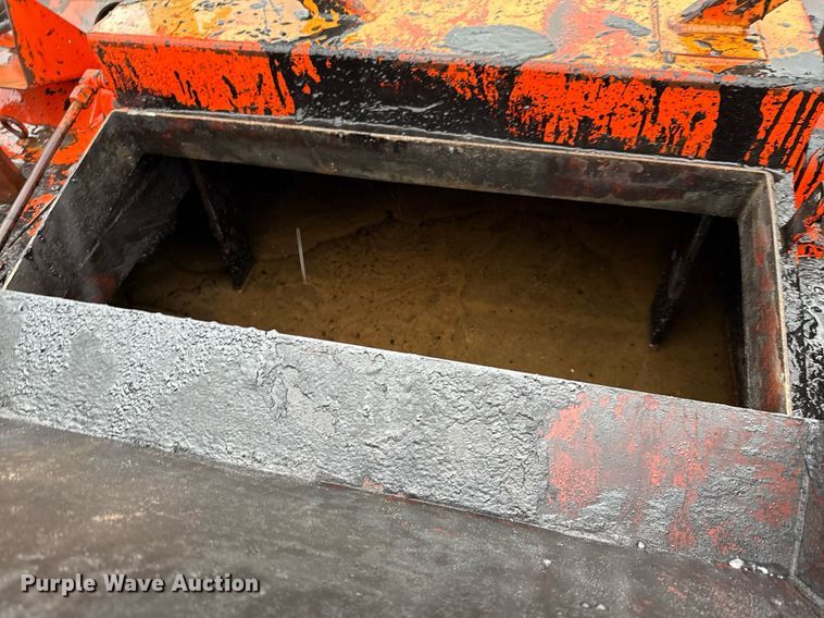 image for item EJ3688 2011 Marathon TRA/REM melter applicator