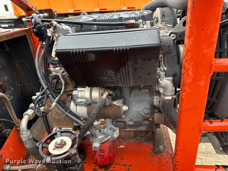 image for item EJ3688 2011 Marathon TRA/REM melter applicator