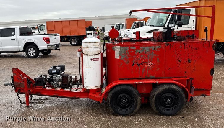 image for item EJ3689 2022 Crafco E-Z Pour melter applicator