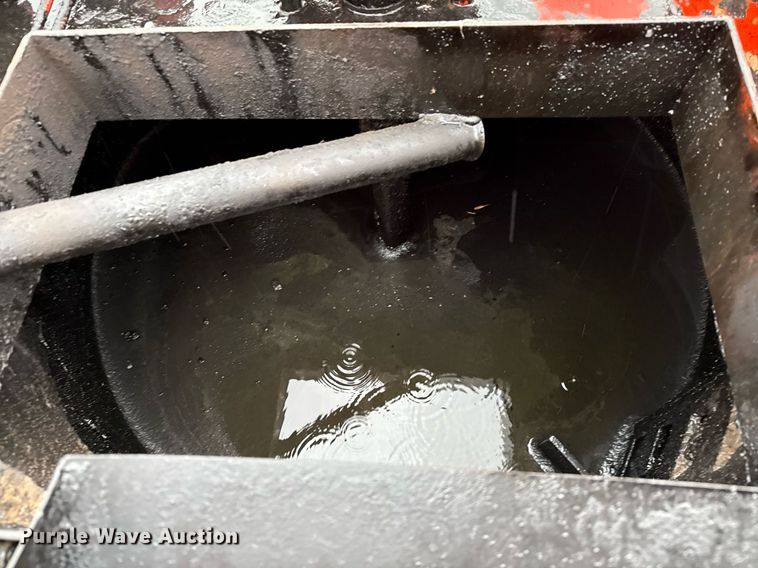 image for item EJ3689 2022 Crafco E-Z Pour melter applicator