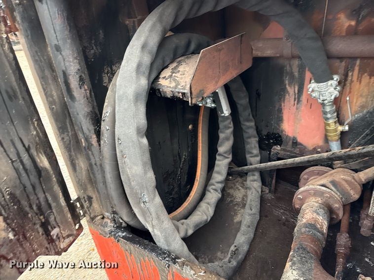 image for item EJ3689 2022 Crafco E-Z Pour melter applicator