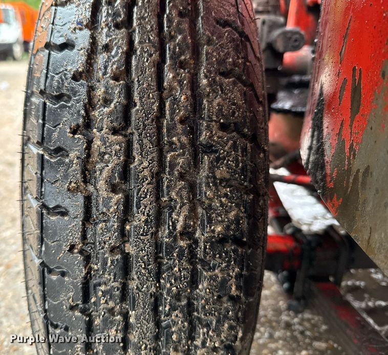 image for item EJ3689 2022 Crafco E-Z Pour melter applicator