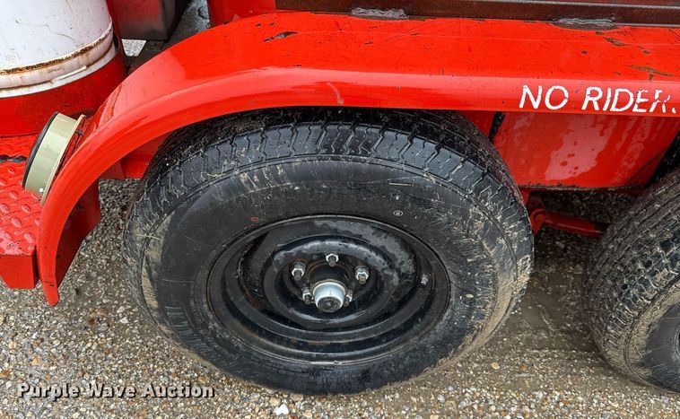 image for item EJ3689 2022 Crafco E-Z Pour melter applicator