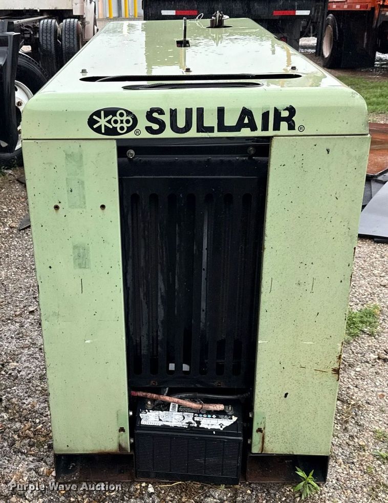 image for item EJ3690 Sullair 185 air compressor