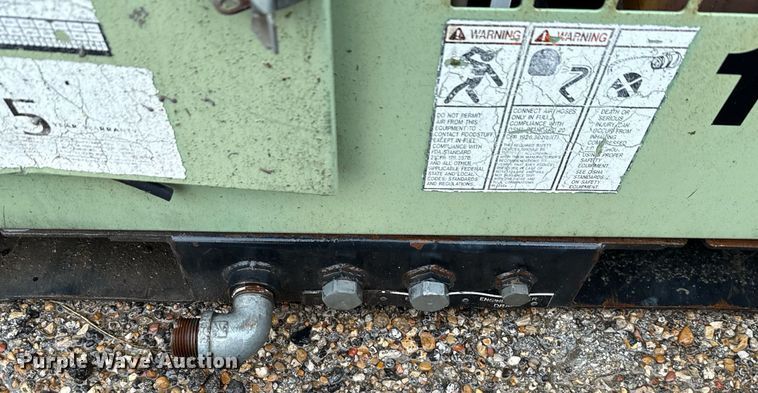 image for item EJ3690 Sullair 185 air compressor