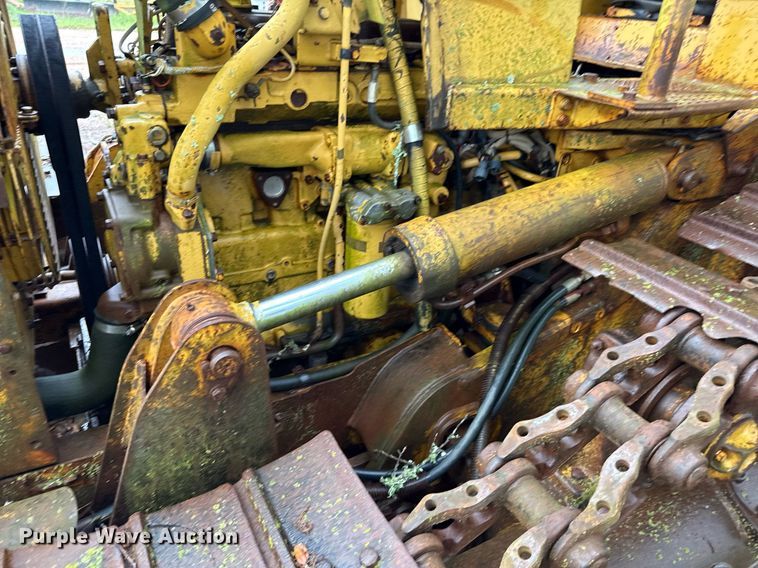 image for item EJ3692 1996 Caterpillar D4H XL dozer