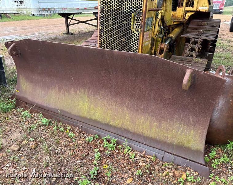 image for item EJ3692 1996 Caterpillar D4H XL dozer