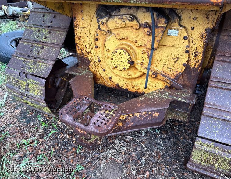 image for item EJ3692 1996 Caterpillar D4H XL dozer