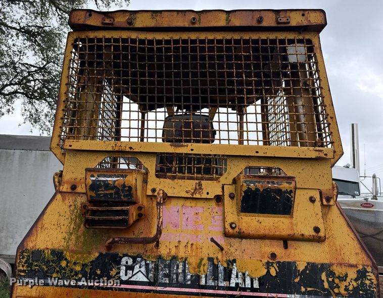 image for item EJ3692 1996 Caterpillar D4H XL dozer