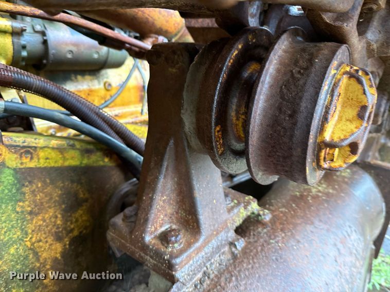 image for item EJ3692 1996 Caterpillar D4H XL dozer