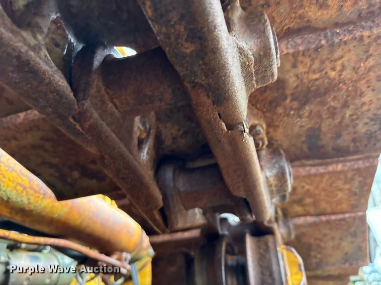 image for item EJ3692 1996 Caterpillar D4H XL dozer