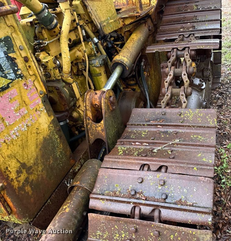 image for item EJ3692 1996 Caterpillar D4H XL dozer