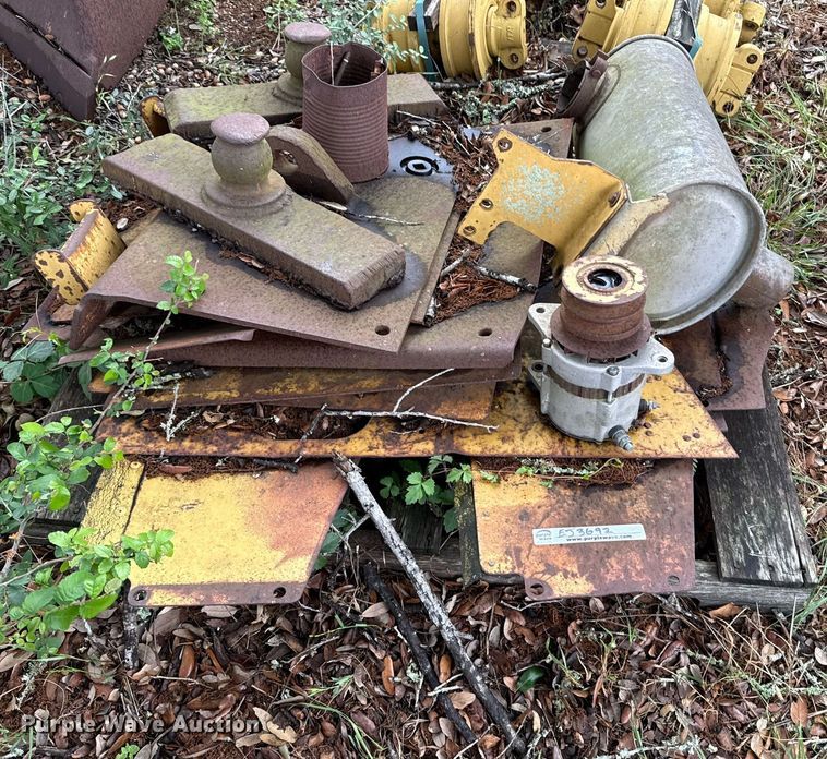 image for item EJ3692 1996 Caterpillar D4H XL dozer