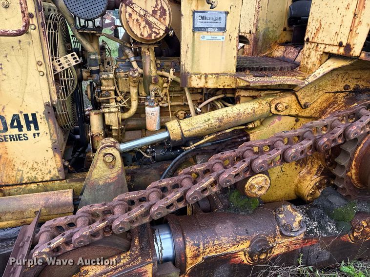 image for item EJ3693 1987 Caterpillar D4H dozer