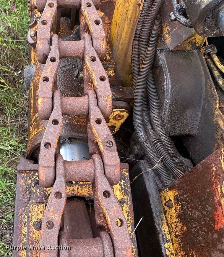 image for item EJ3693 1987 Caterpillar D4H dozer