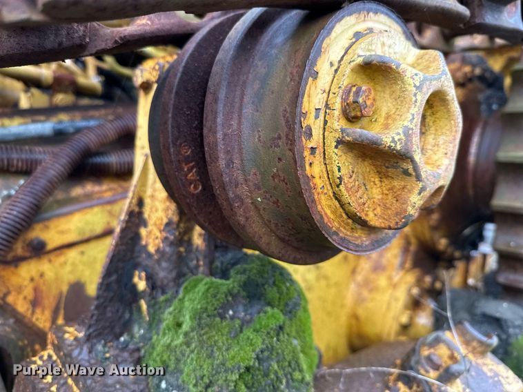 image for item EJ3693 1987 Caterpillar D4H dozer