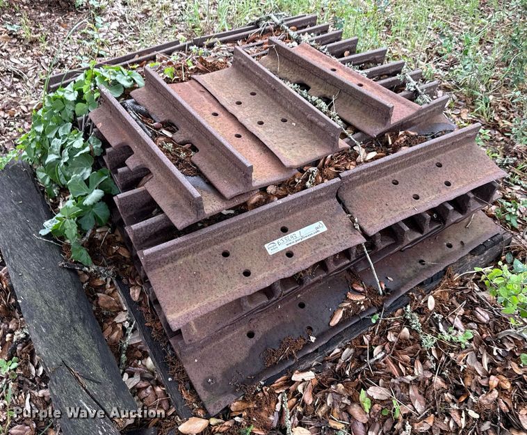 image for item EJ3693 1987 Caterpillar D4H dozer