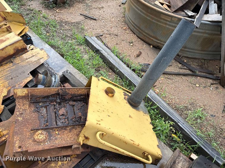 image for item EJ3693 1987 Caterpillar D4H dozer