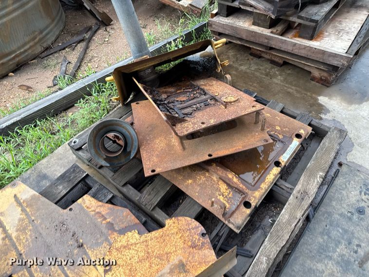 image for item EJ3693 1987 Caterpillar D4H dozer