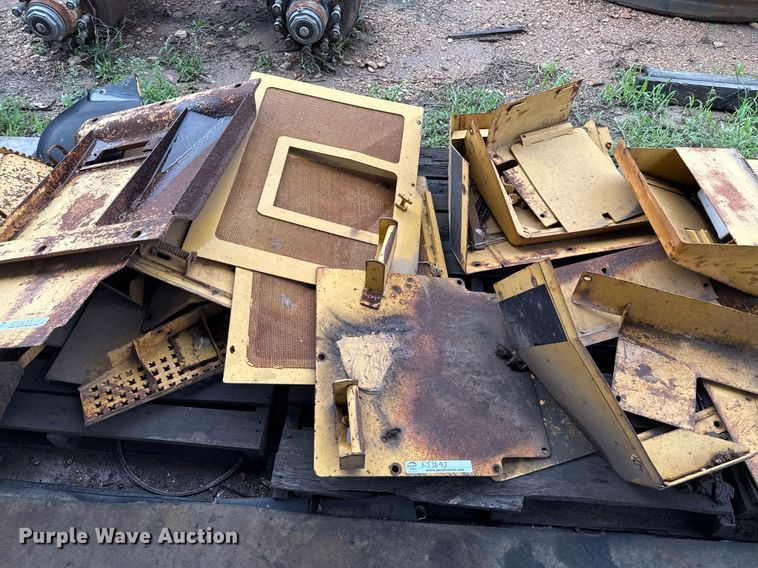 image for item EJ3693 1987 Caterpillar D4H dozer