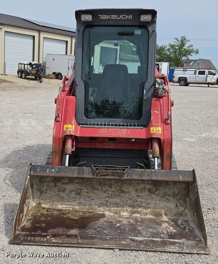 image for item EJ7535 2017 Takeuchi TL8 tracked skid steer loader