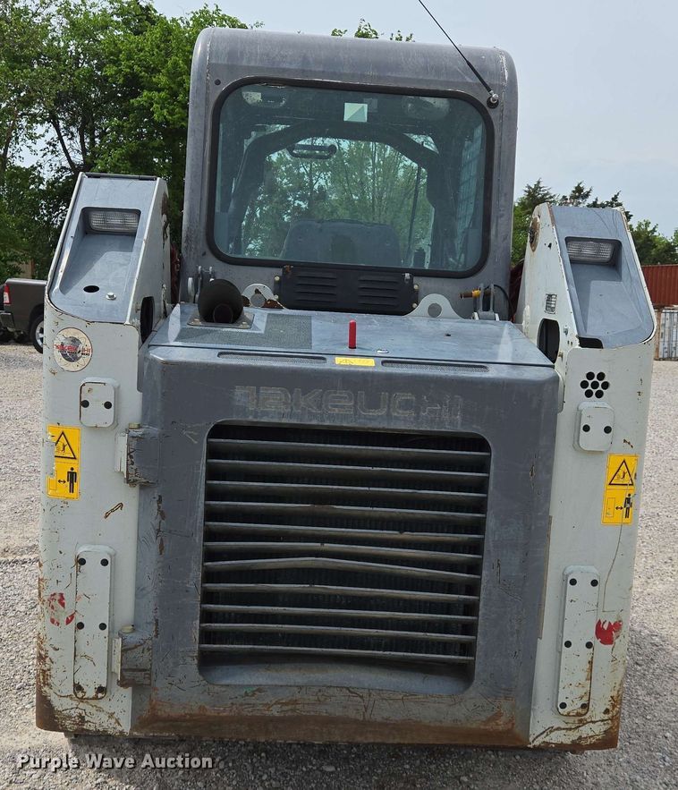 image for item EJ7535 2017 Takeuchi TL8 tracked skid steer loader