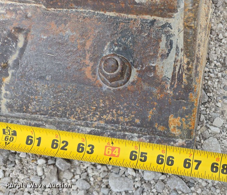 image for item EJ7535 2017 Takeuchi TL8 tracked skid steer loader