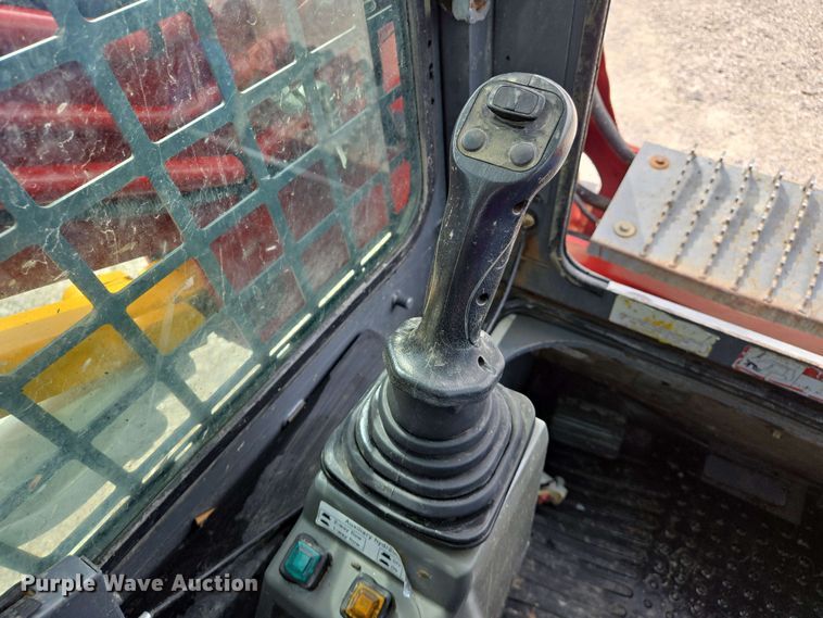 image for item EJ7535 2017 Takeuchi TL8 tracked skid steer loader